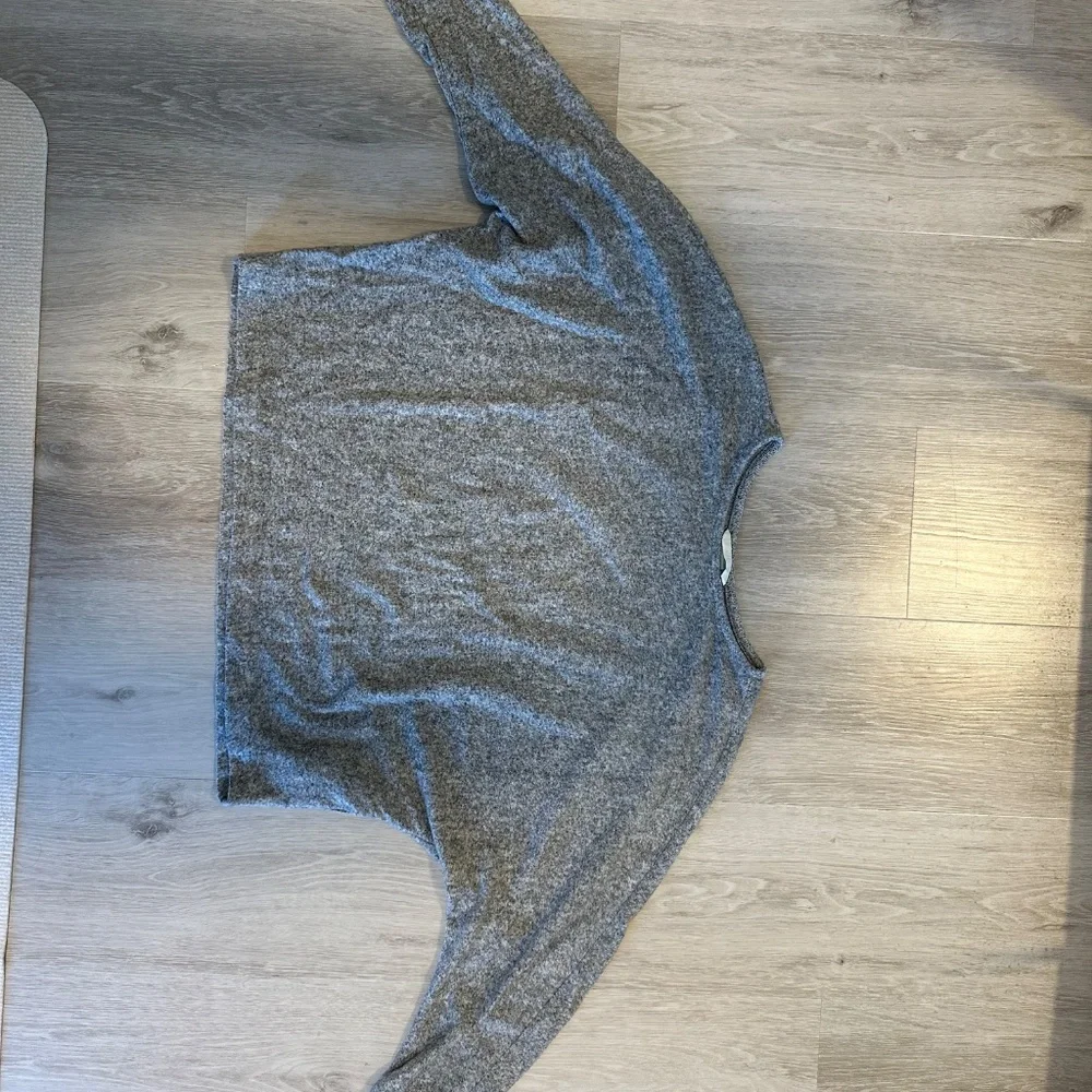 Women's clothes: mostly Zara, some Garage, Tommy Hilfiger, Aldo and River Island - Picture 10 of 14